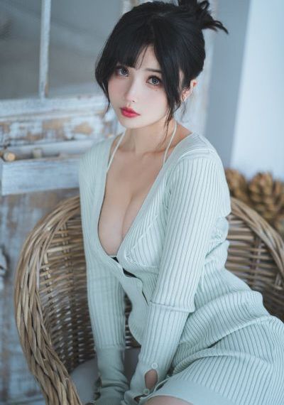 三级午夜理伦三级交换的一天
