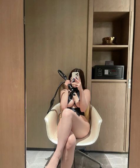 原来是老师啊