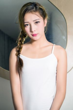 把乳夹乖乖戴上被迫调教