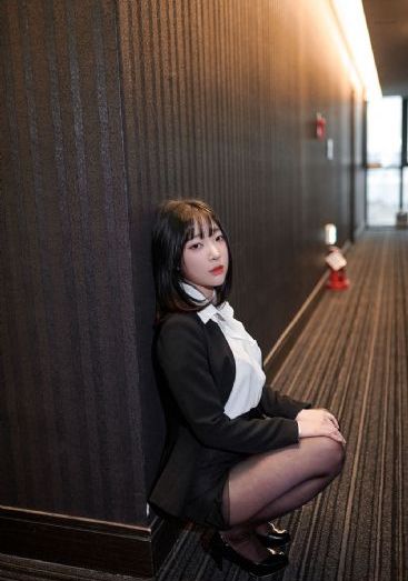 用我的手指搅乱吧在线观看